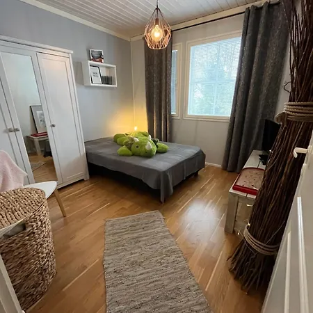Apartmán Paritalohuoneisto Omalla Pihalla