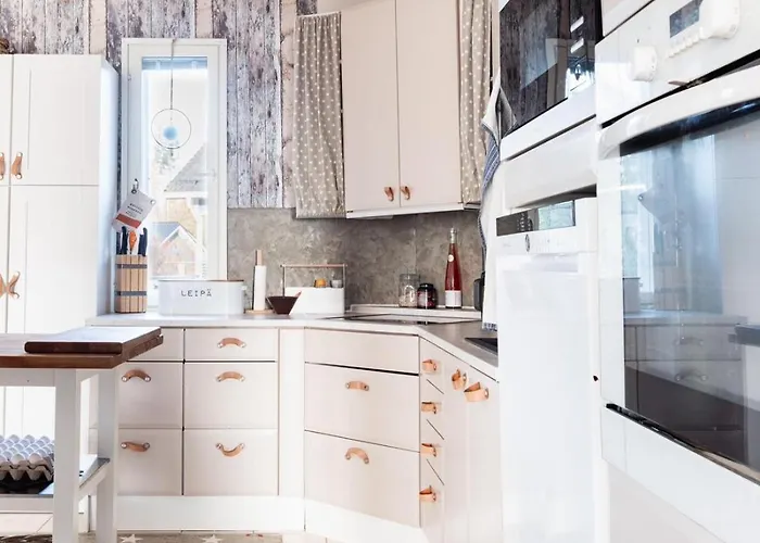 Paritalohuoneisto Omalla Pihalla Riihimäki