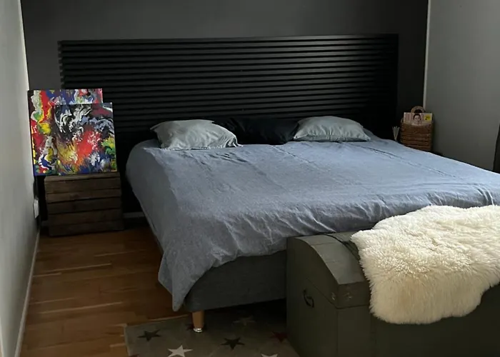 Paritalohuoneisto Omalla Pihalla Appartement Riihimäki